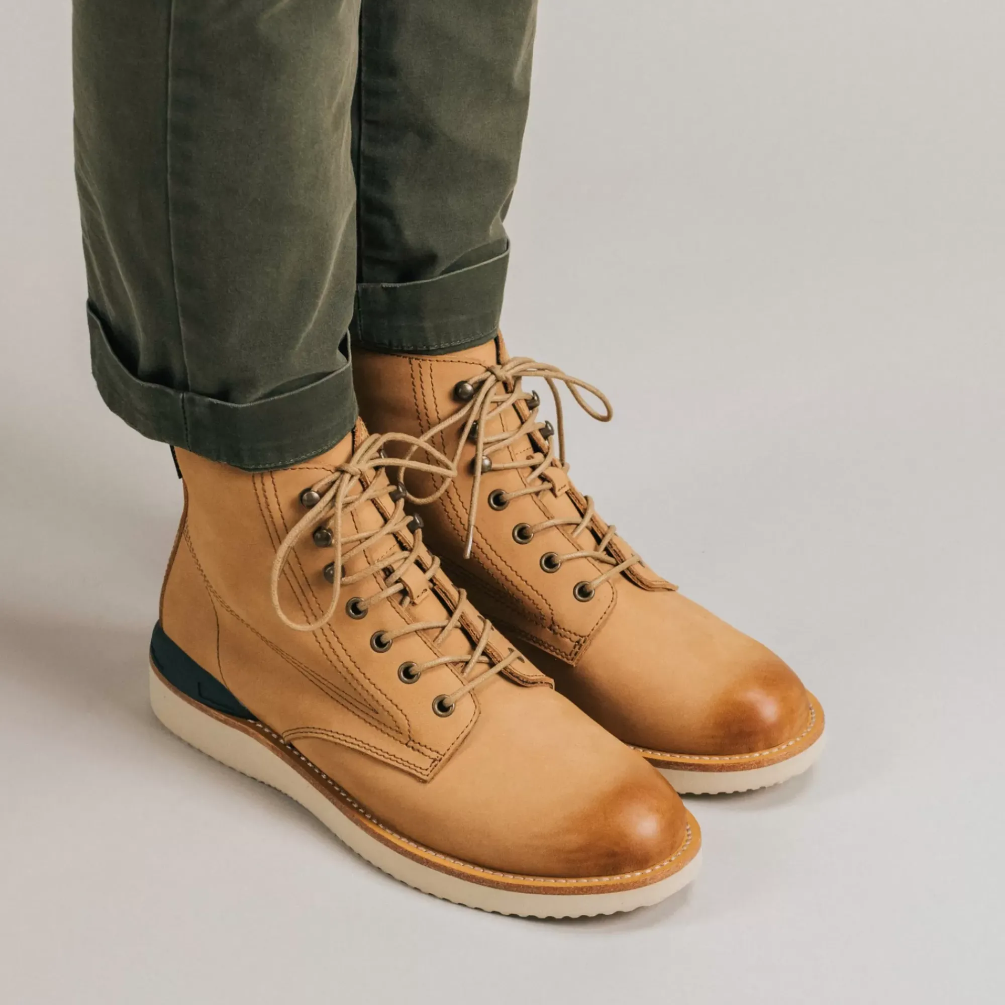 Sale TAFT Model 004 Boot In Beige