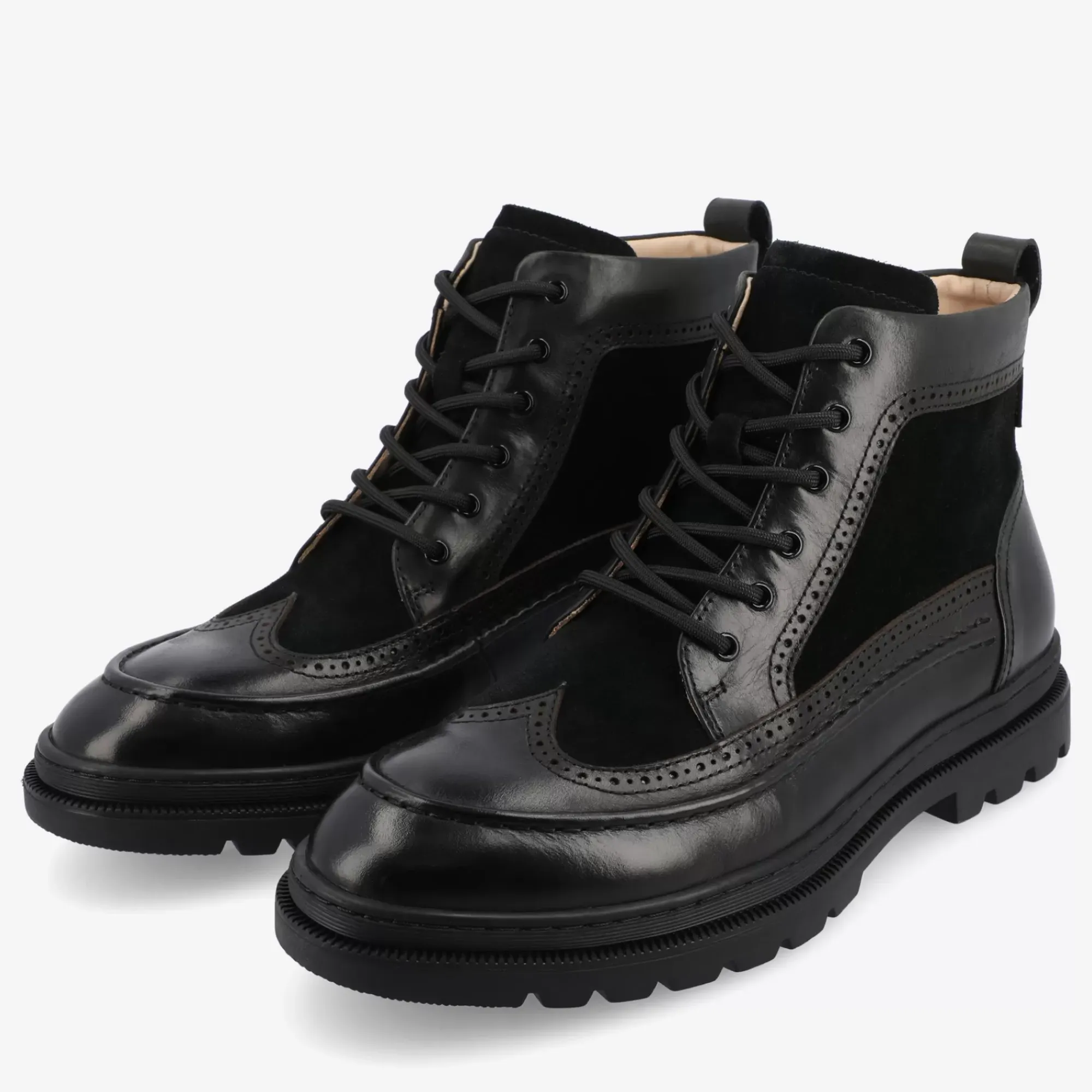 New TAFT Model 008 Boot In Black