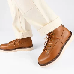 New TAFT Model 001 Boot In Honey