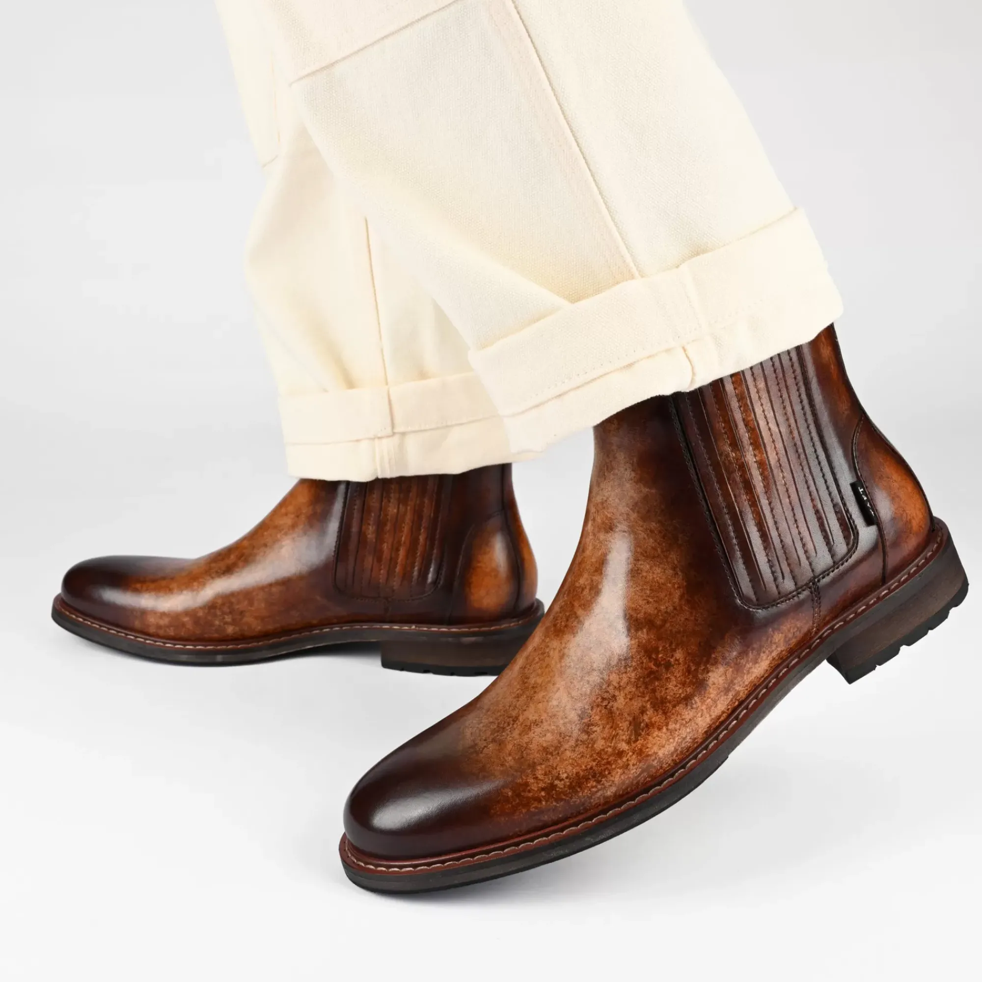 Best TAFT Model 010 Boot In Walnut