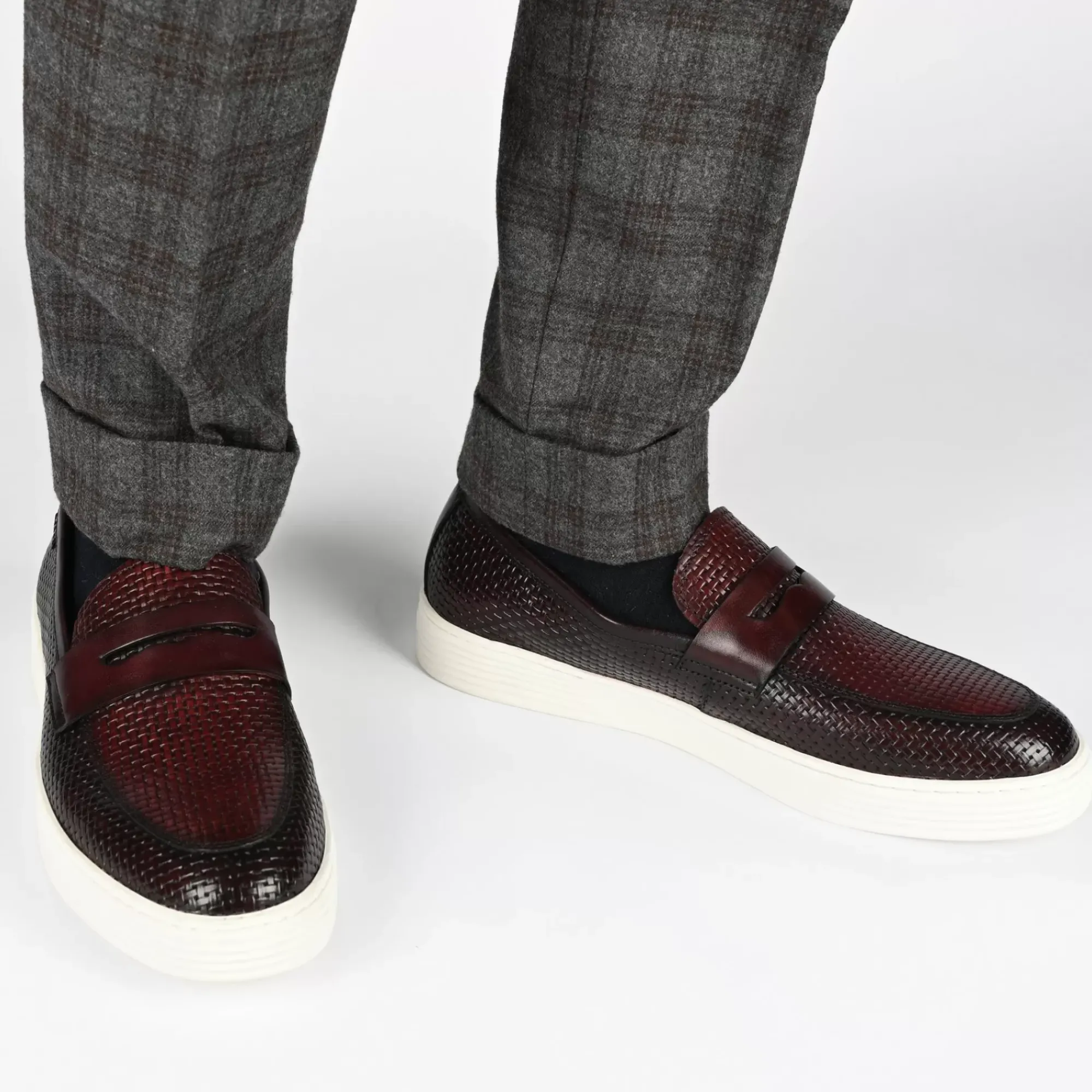 Discount TAFT Model 106 Loafer In Cherry