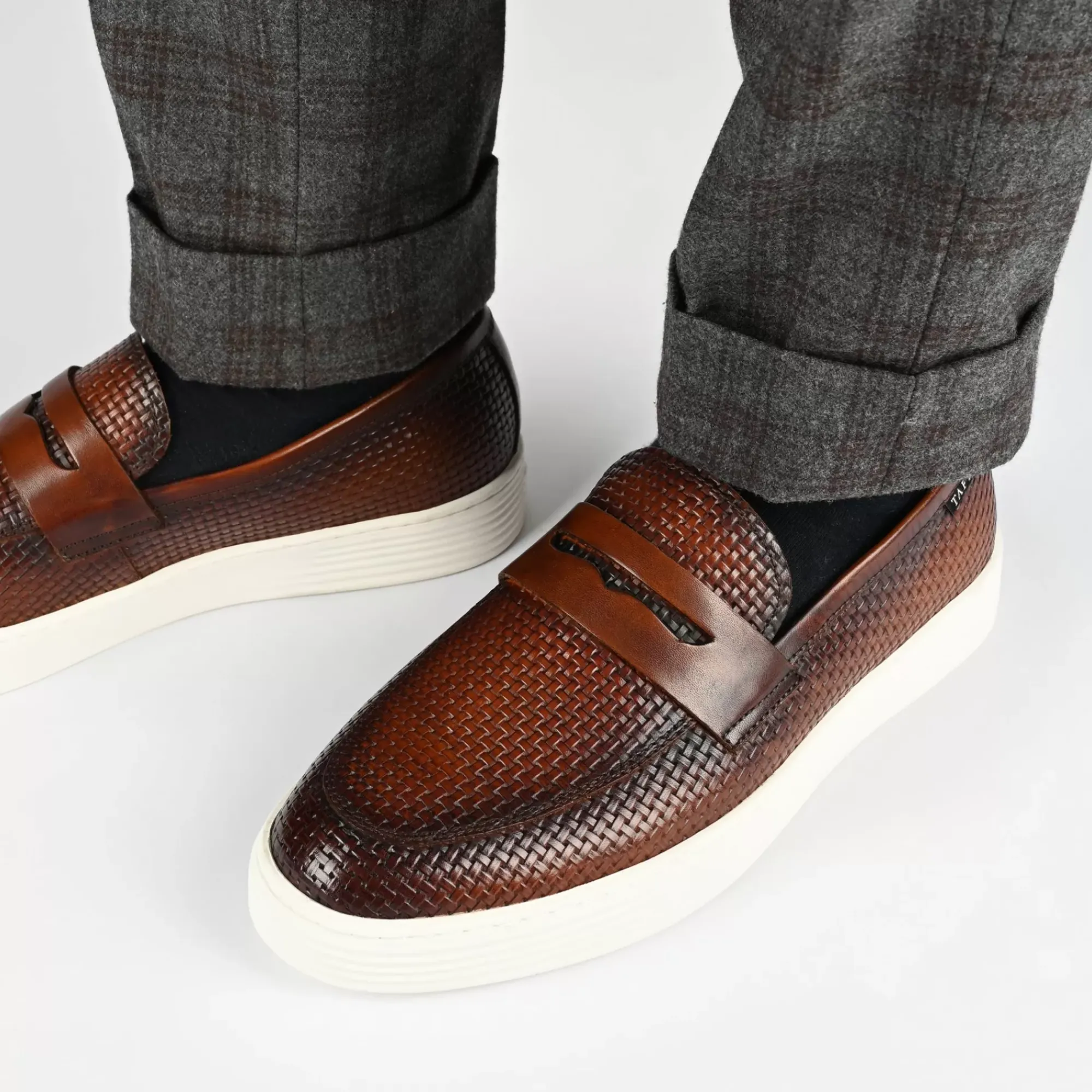 New TAFT Model 106 Loafer In Chili