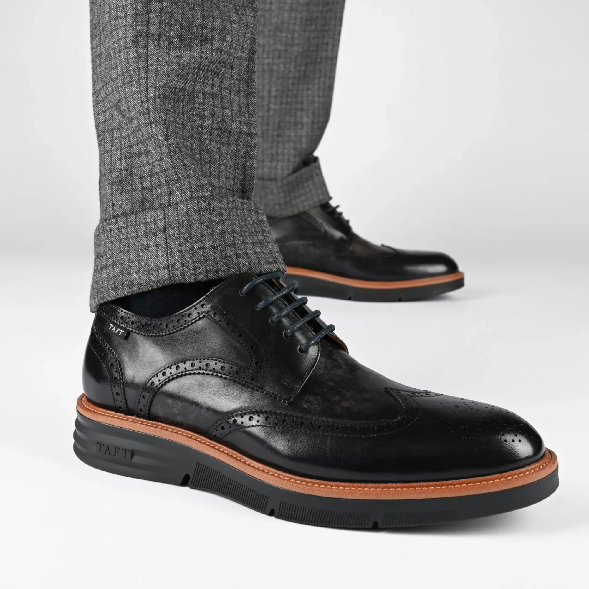 Clearance TAFT Model 103 Shoe In Midnight