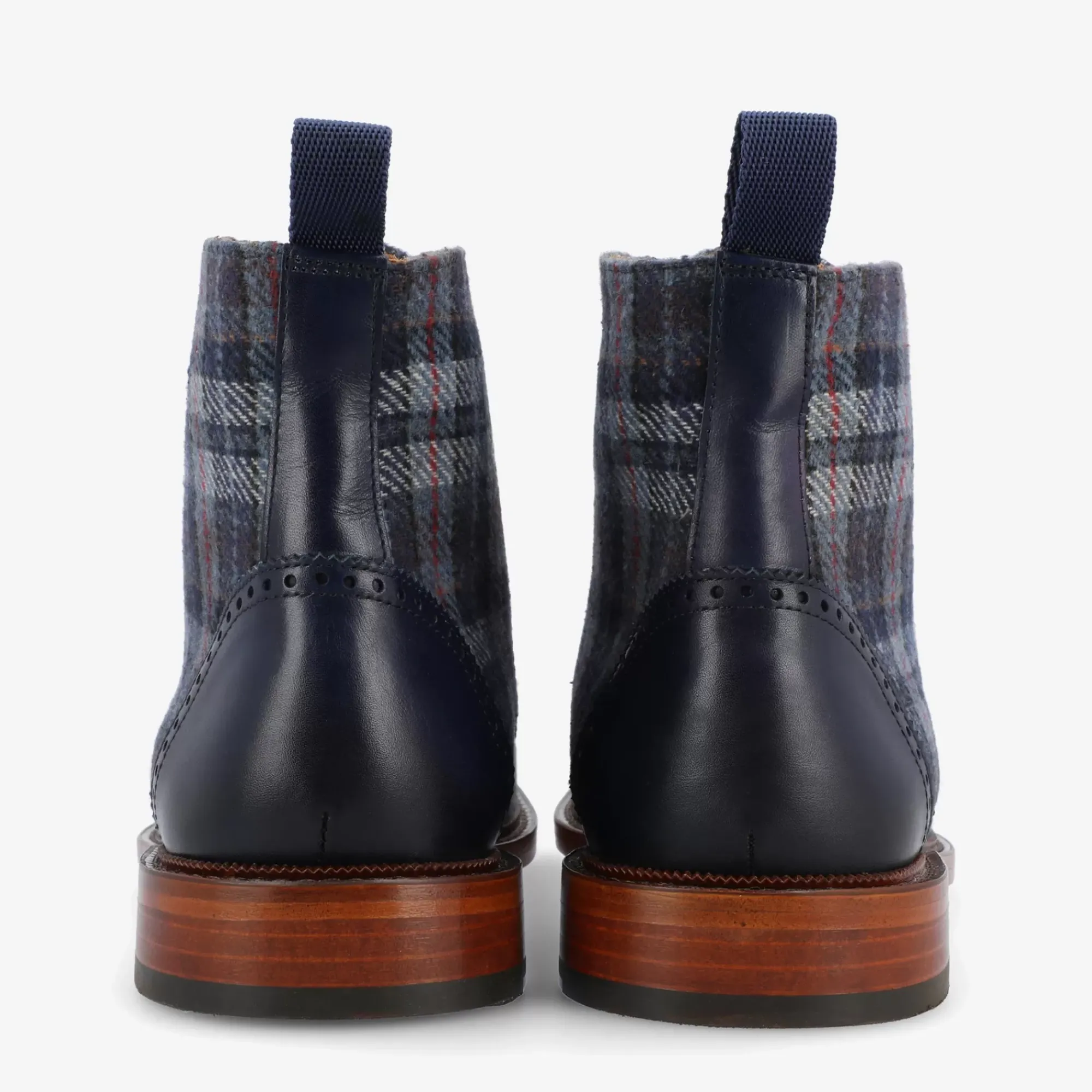 TAFT The Hamilton Boot In Blue Plaid |